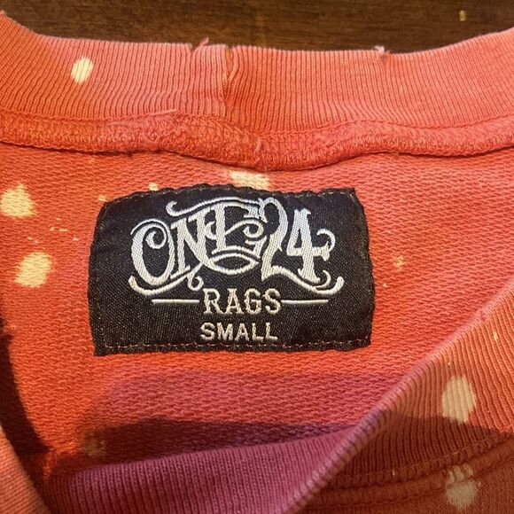 IOne24Rag Distressed Queen of Hearts sweatshirt Ladies Small - Picture 3 of 6